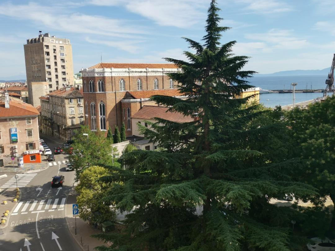 Marina Rijeka Center Apartments Exteriör bild